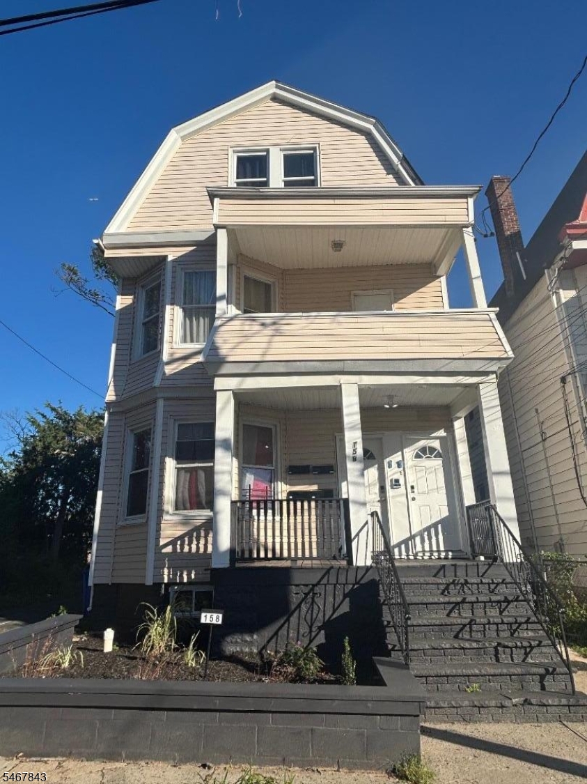 158 Alexander St, Newark City