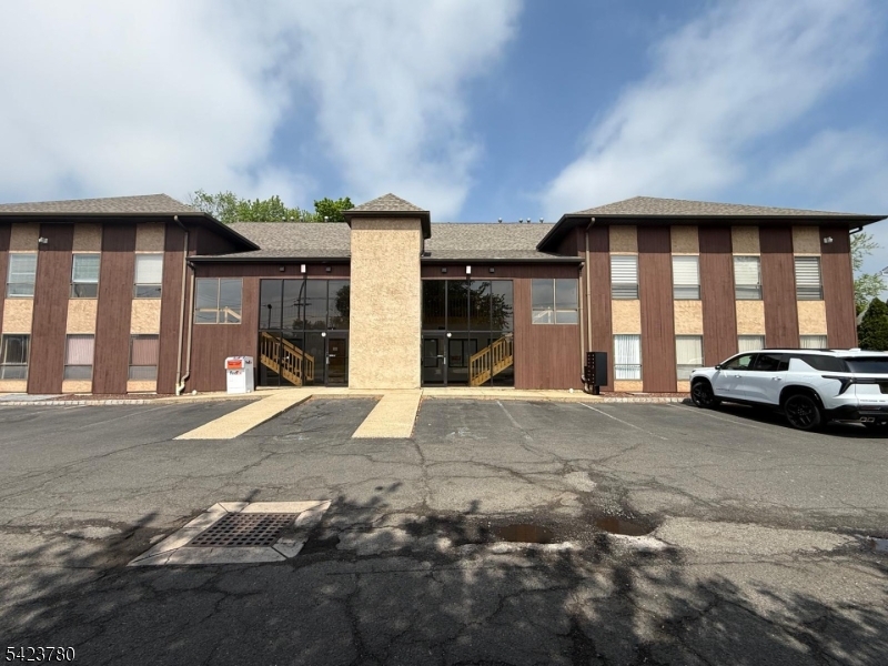 495 Union Ave, Middlesex Boro