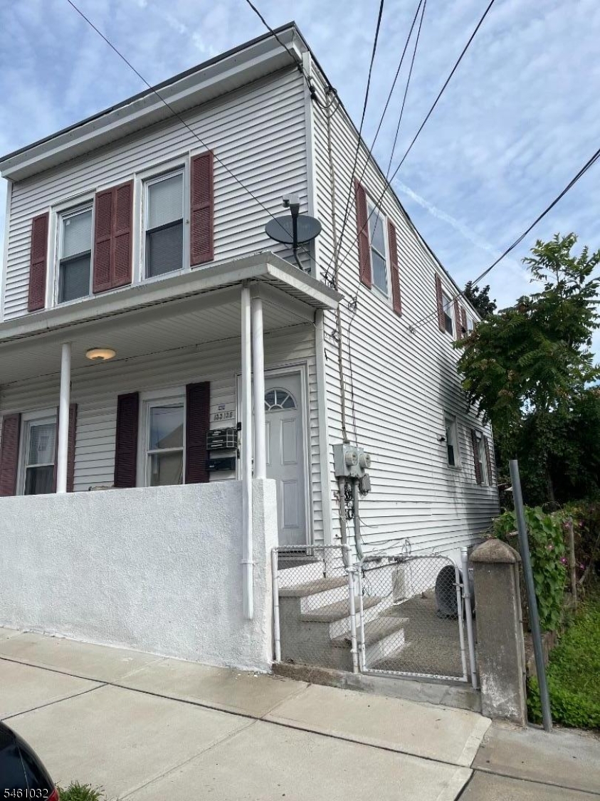 133 Dixon Ave, Paterson City