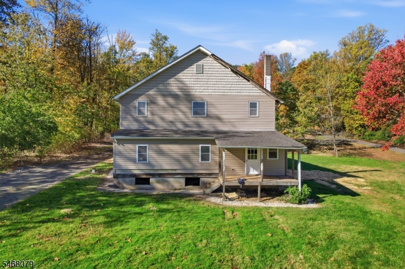 29 Hillcrest Rd, Warren Twp.