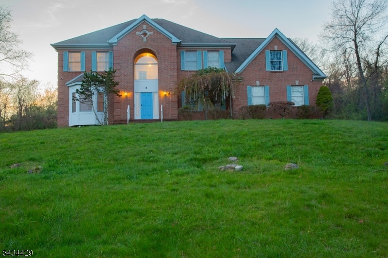 4 Lewis Hollow Rd, Randolph Twp.