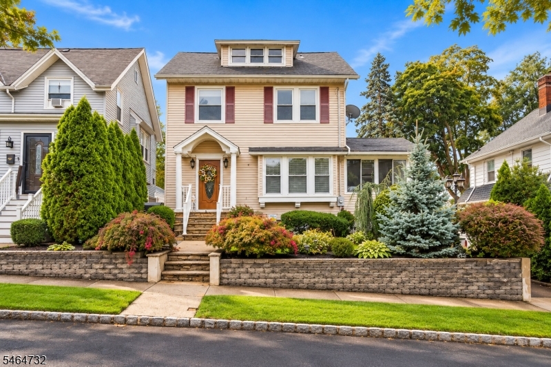 22 Ashwood Ter, West Orange Twp.