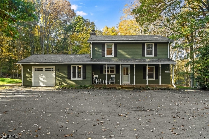 83 Tomahawk Trl, Sparta Twp.