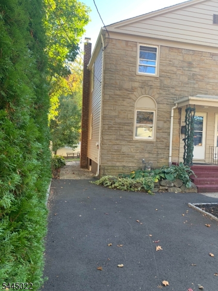 39 Amboy Ave, Metuchen Boro