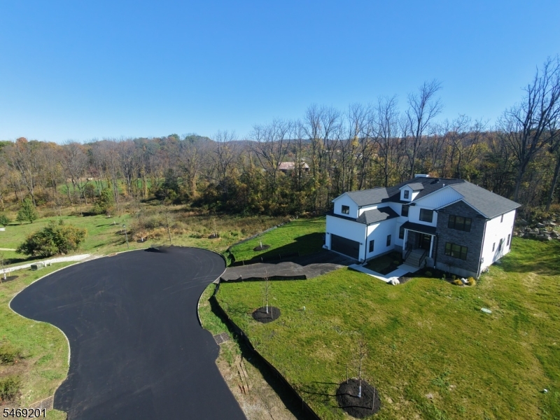 6 Ruby Ct, Hardyston Twp.