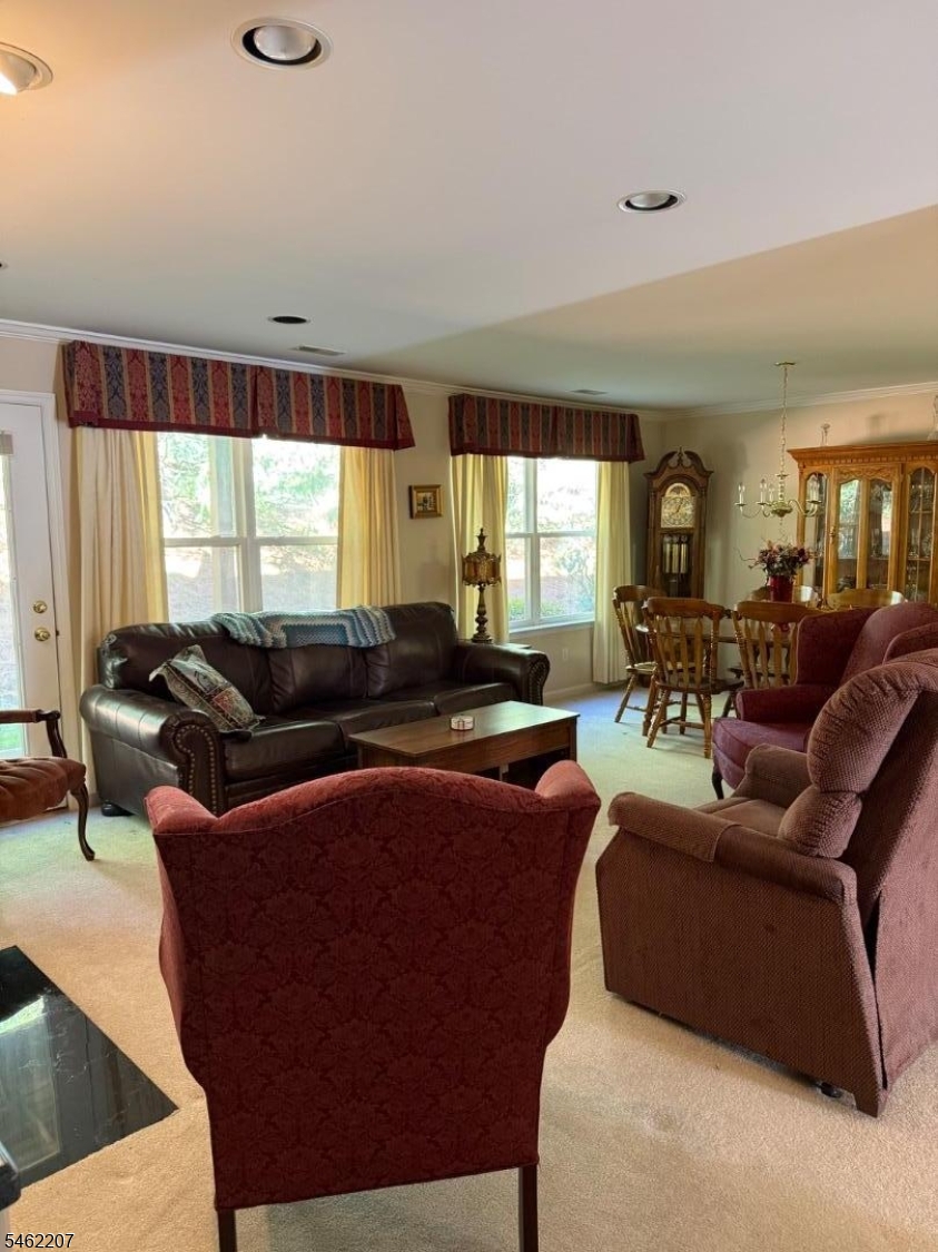 6 Eagles Nest Ln, Hardyston Twp.