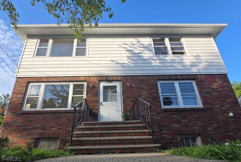384 Delawanna Ave Unit 2, Clifton City