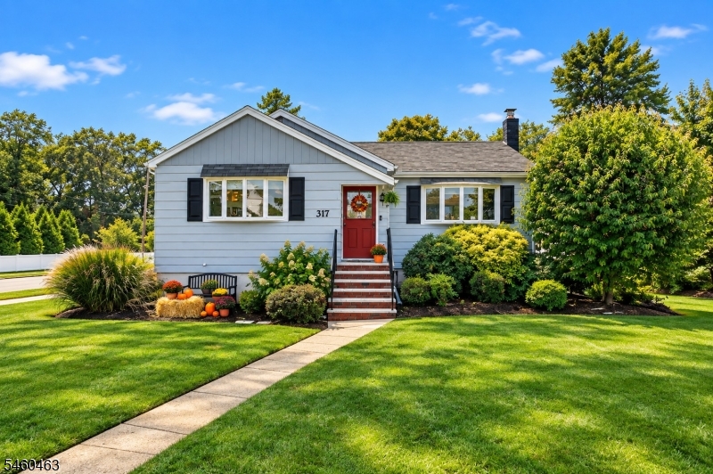 317 Newark Pompton Tpke, Pequannock Twp.