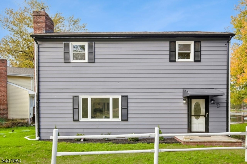 141 Lake Dr, Byram Twp.
