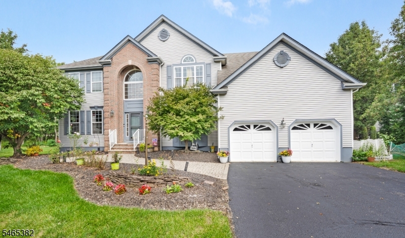 74 Macfarlane Cir, Monroe Twp.