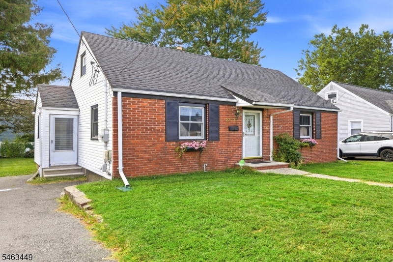 211 Martin Ave, Clifton City