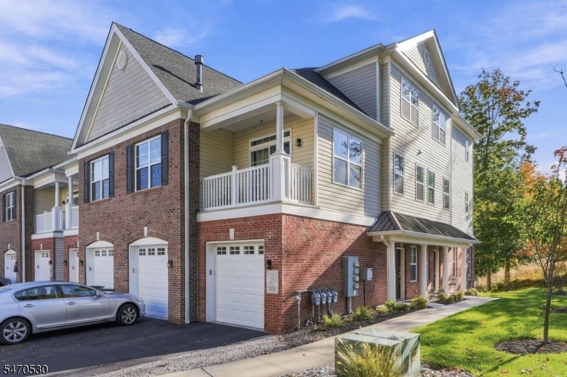 208 Autumn Ct, Little Falls Twp.
