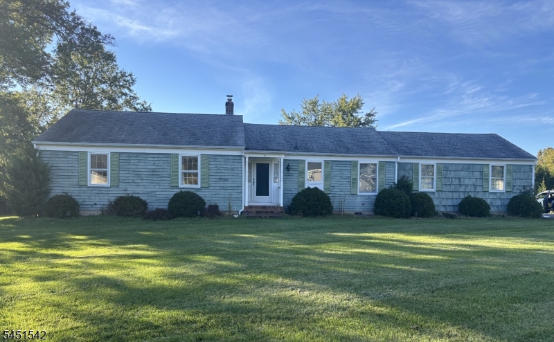 5 Wales Ct, Clinton Twp.