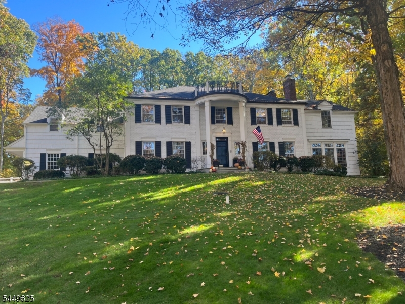 33 Hunter Dr, Harding Twp.