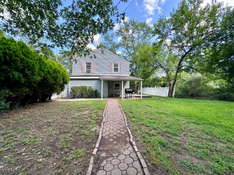 15 Warren Hagstrom Blvd, Wanaque Boro