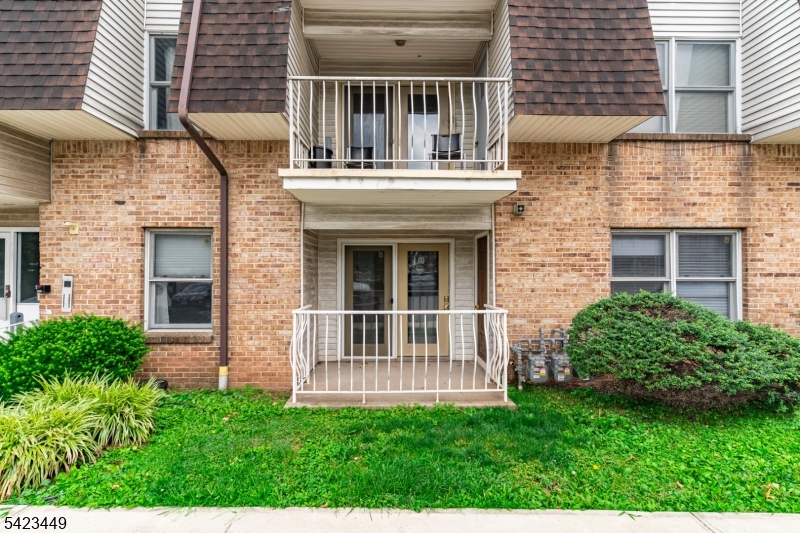 100 W Grand St, Elizabeth City