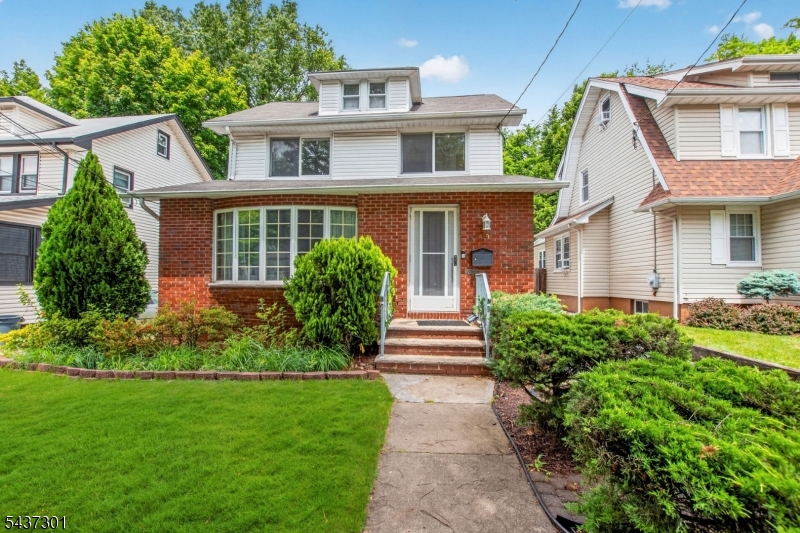 489 Maple Ave, Teaneck Twp.