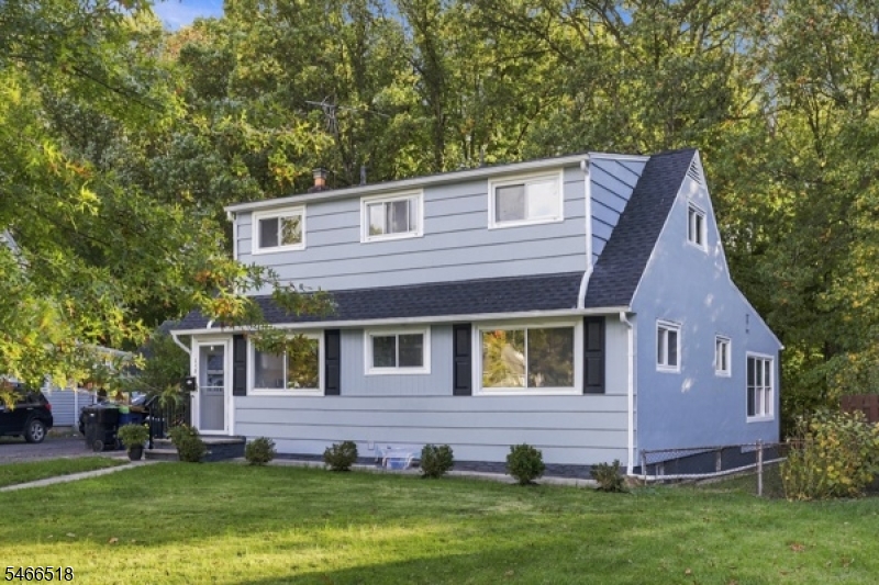 848 Adam Cir, Plainfield City