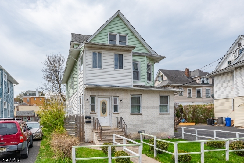 129 Howard Ave, Passaic City