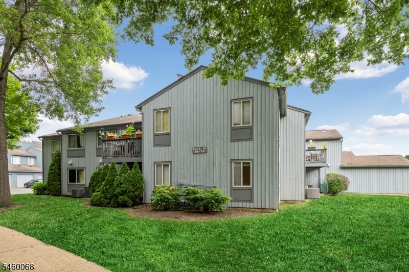 60 Drake Ln Unit 60, Roxbury Twp.