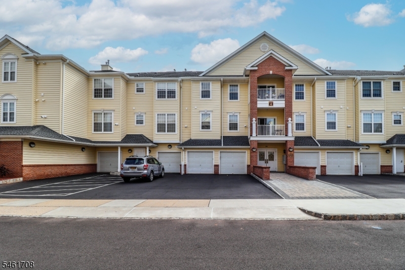 2101 Avery Ct Unit 2101, Franklin Twp.