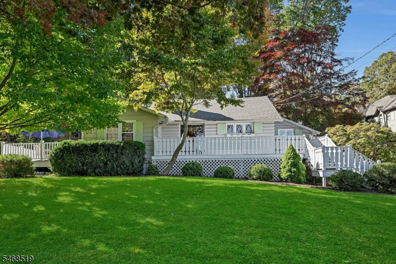 12 Grove Ter, Sparta Twp.