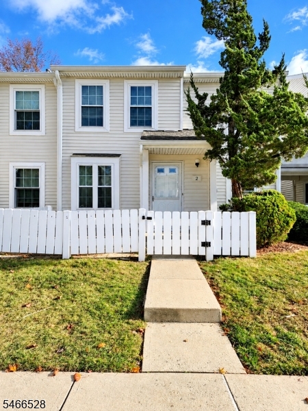 2 Almond Dr, Franklin Twp.