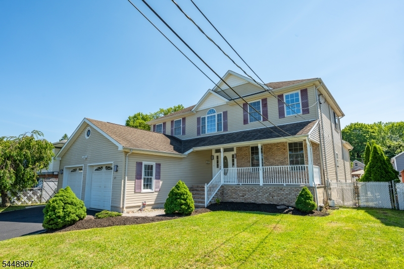25 Park Pl, Little Falls Twp.
