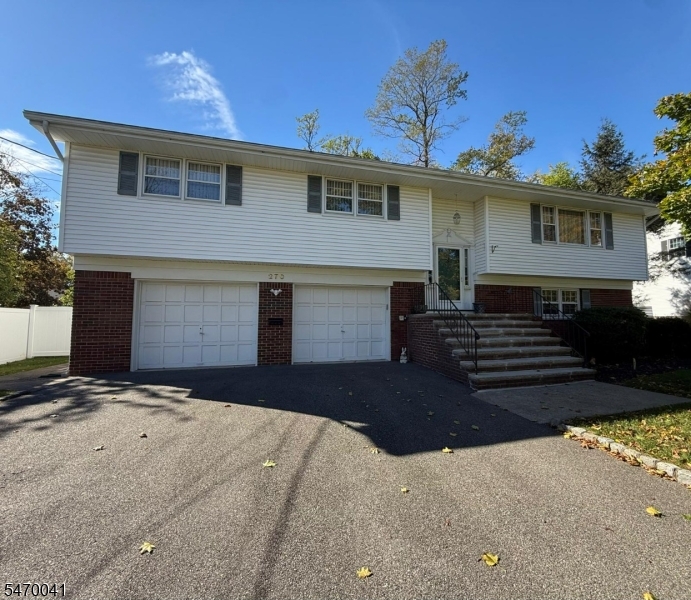 270 Midwood Rd, Paramus Boro