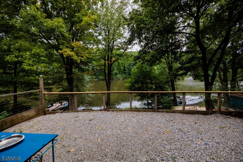 49 E Shore Dr, Vernon Twp.