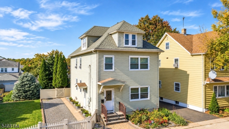 72 Wesley St, Clifton City