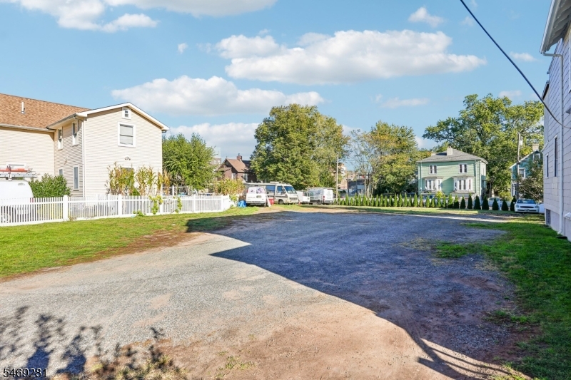 18 Tompkins Street, West Orange Twp.