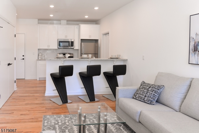 610 Mill Street Unit 333, Belleville Twp.