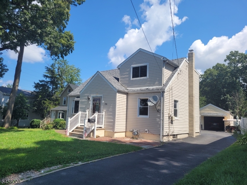 796 Allwood Rd, Clifton City