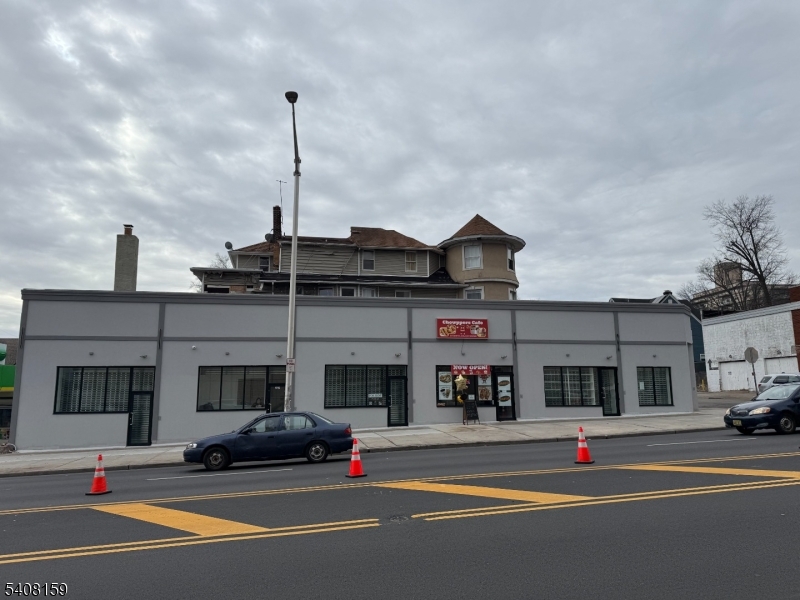 225 Central Ave, East Orange City