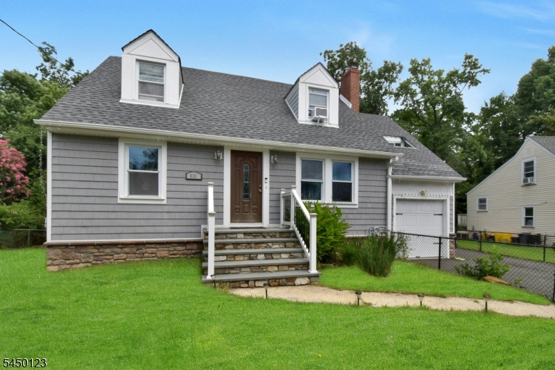 631 Concord Cir, Ewing Twp.