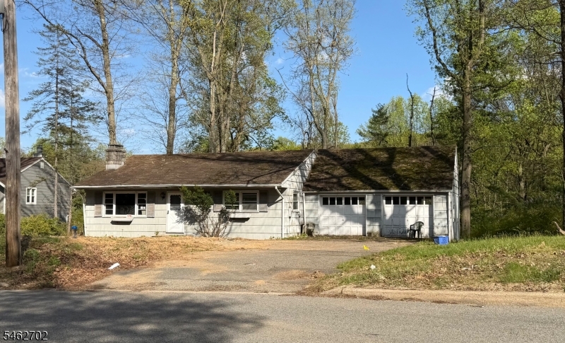 189 Center Grove Rd, Randolph Twp.