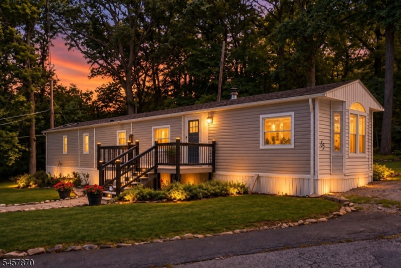 65 Sherwood Park, Washington Twp.