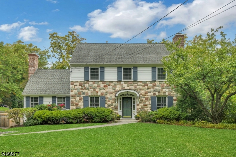 34 Bedford Rd, Summit City