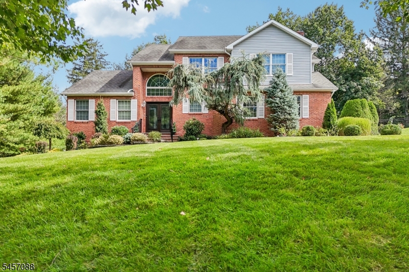 2 Lisa Ln, East Hanover Twp.