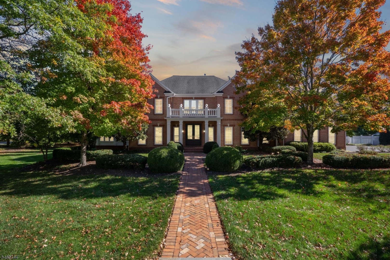 1 Buckeye Ln, Raritan Twp.
