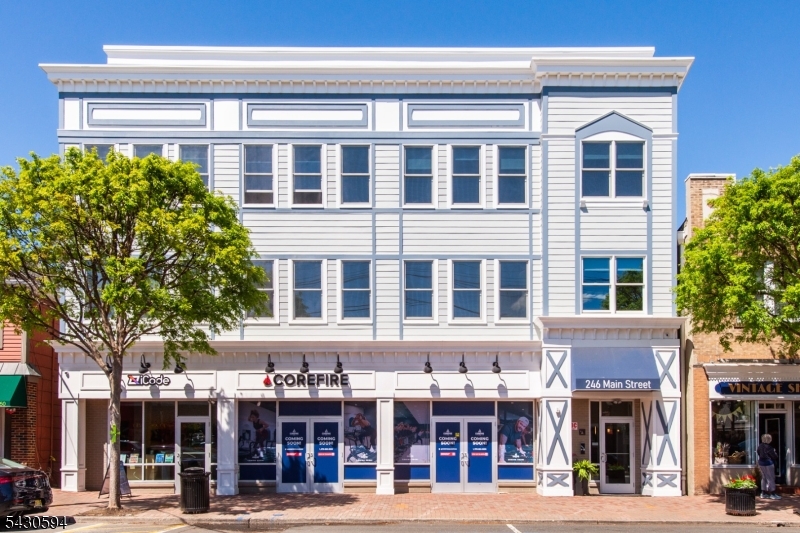 246 Main St Unit 402, Chatham Boro