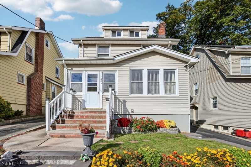 163 Maple St, West Orange Twp.