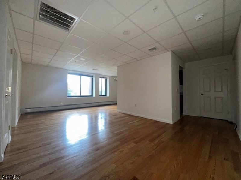 77 Prospect Ave Unit L, Hackensack City