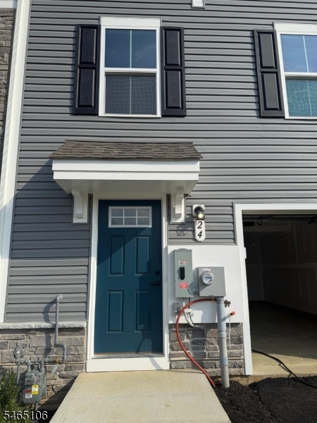 24 Gypsum Rd, Washington Twp.