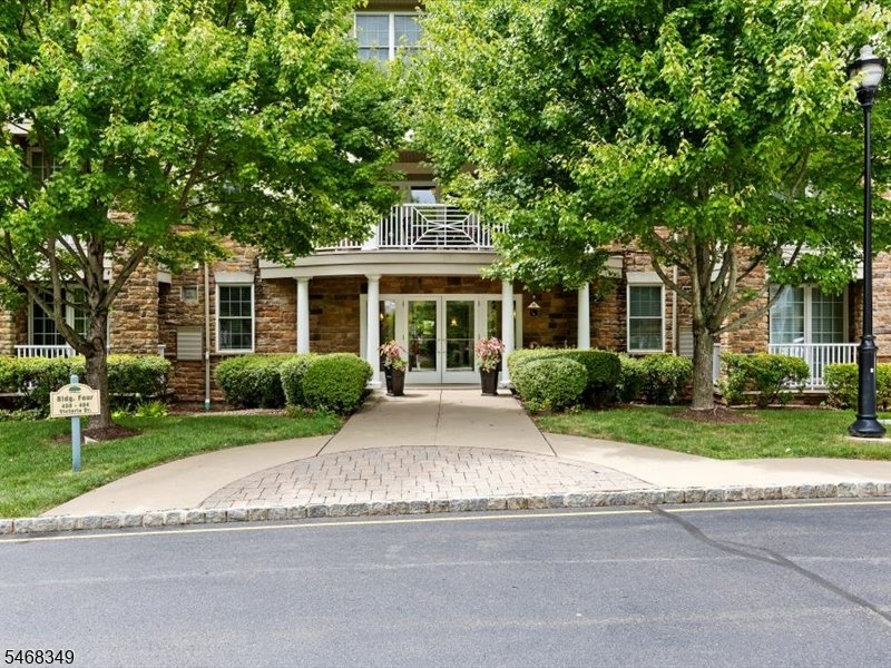 461 Victoria Drive, Bridgewater Twp.