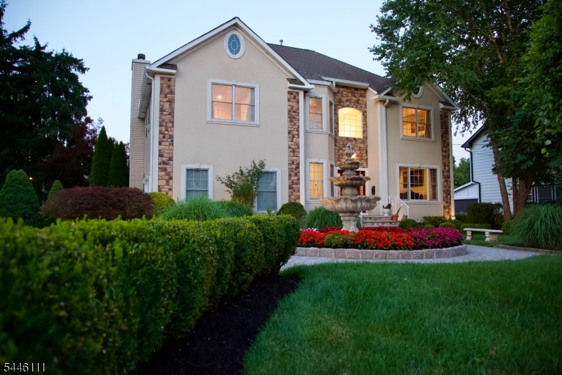 20 Hugenot St, East Hanover Twp.