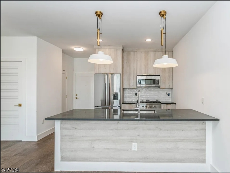 386 Fifth Unit 301, Jersey City