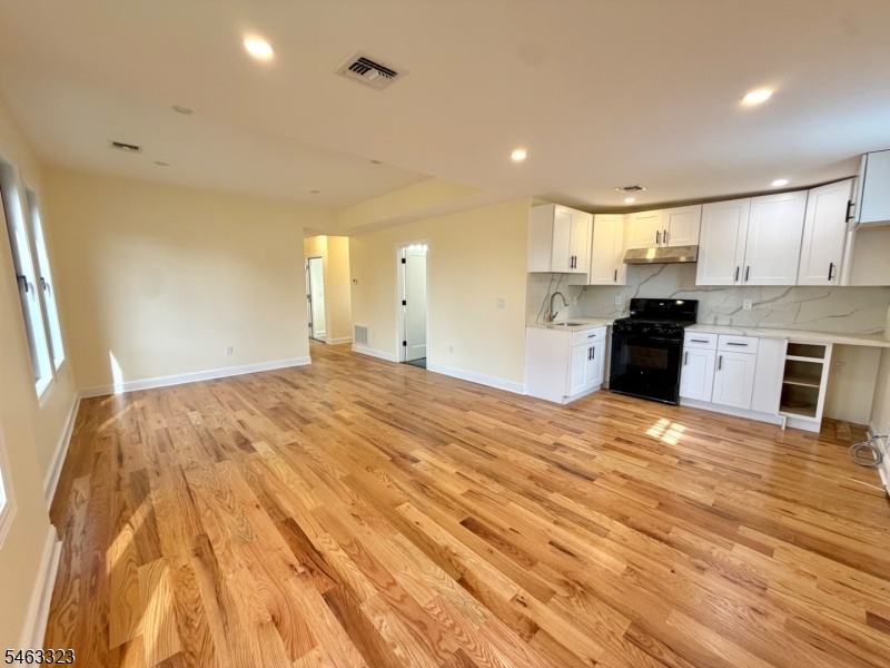 1313 W Baltimore Ave, Linden City